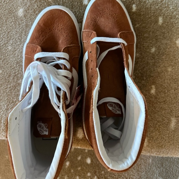 NEW Suede High Top Vans - Size 9.5 (women) / Size 8 (men) - Picture 2 of 5